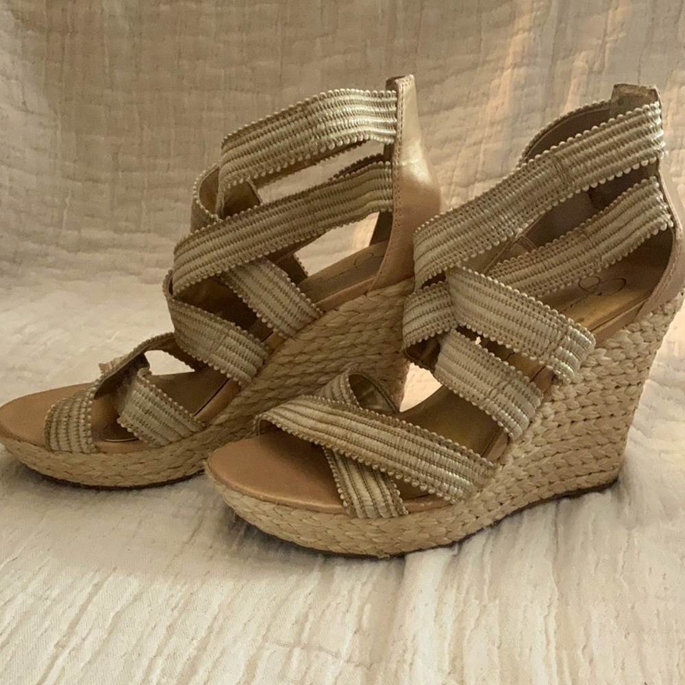 Jessica Simpson strappy Gold heel sandals sz 6